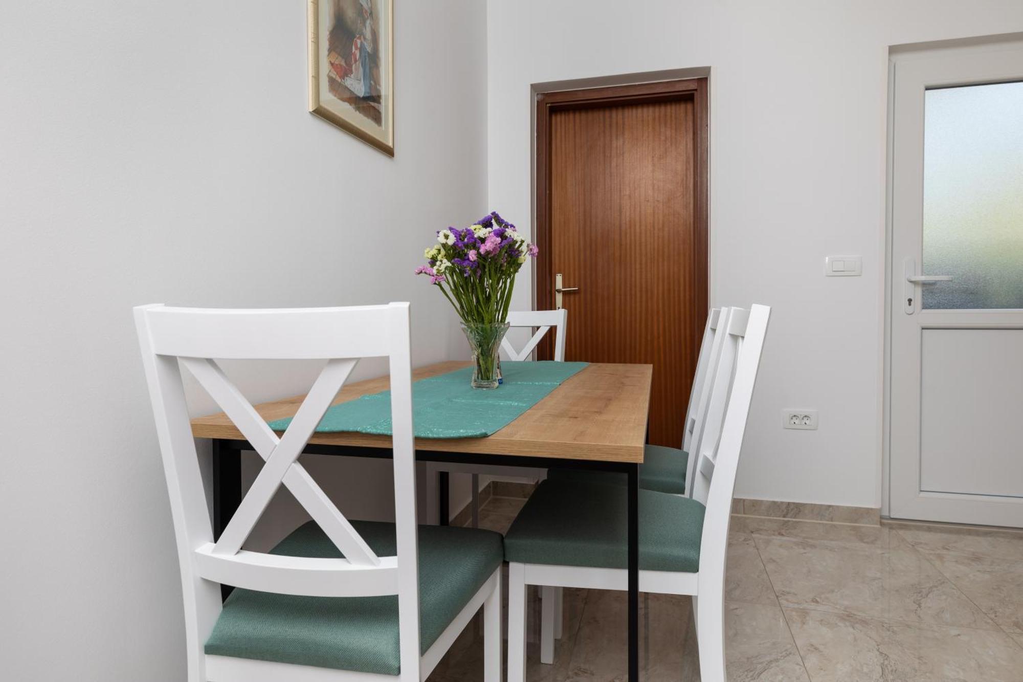 Apartments With A Parking Space Pisak, Omis - 5975 외부 사진