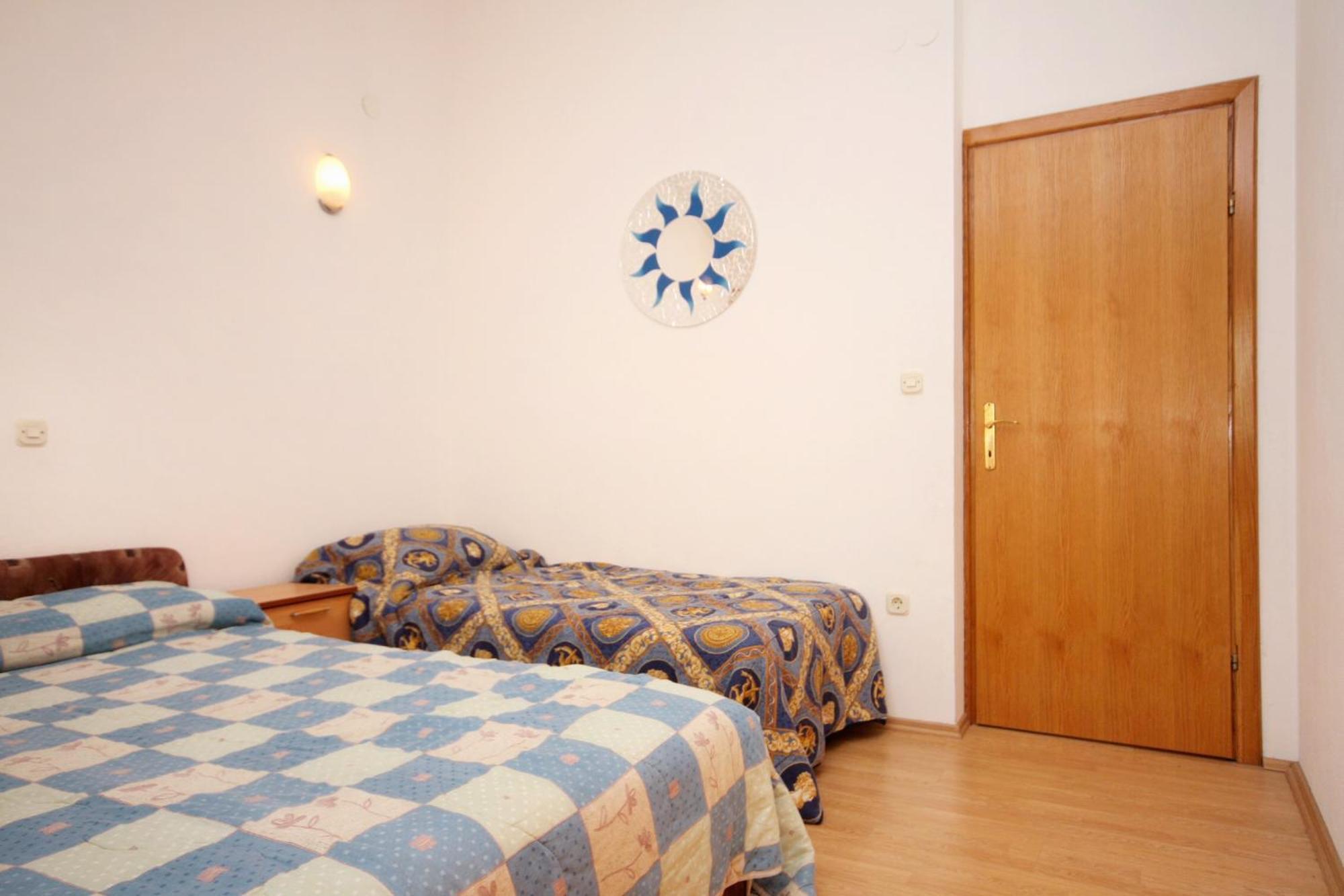Apartments With A Parking Space Pisak, Omis - 5975 객실 사진